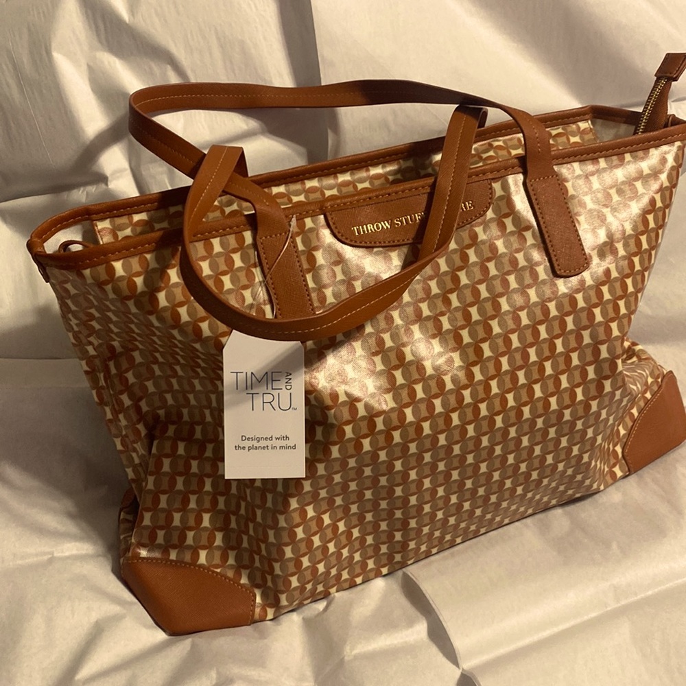 Time and Tru Sustainable Signature Tote Gingham